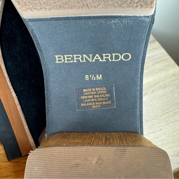 Bernardo Sky Sherpa Lined Clogs Womens 8.5 Black Suede Wood Sole Mules Like New - Picture 7 of 8